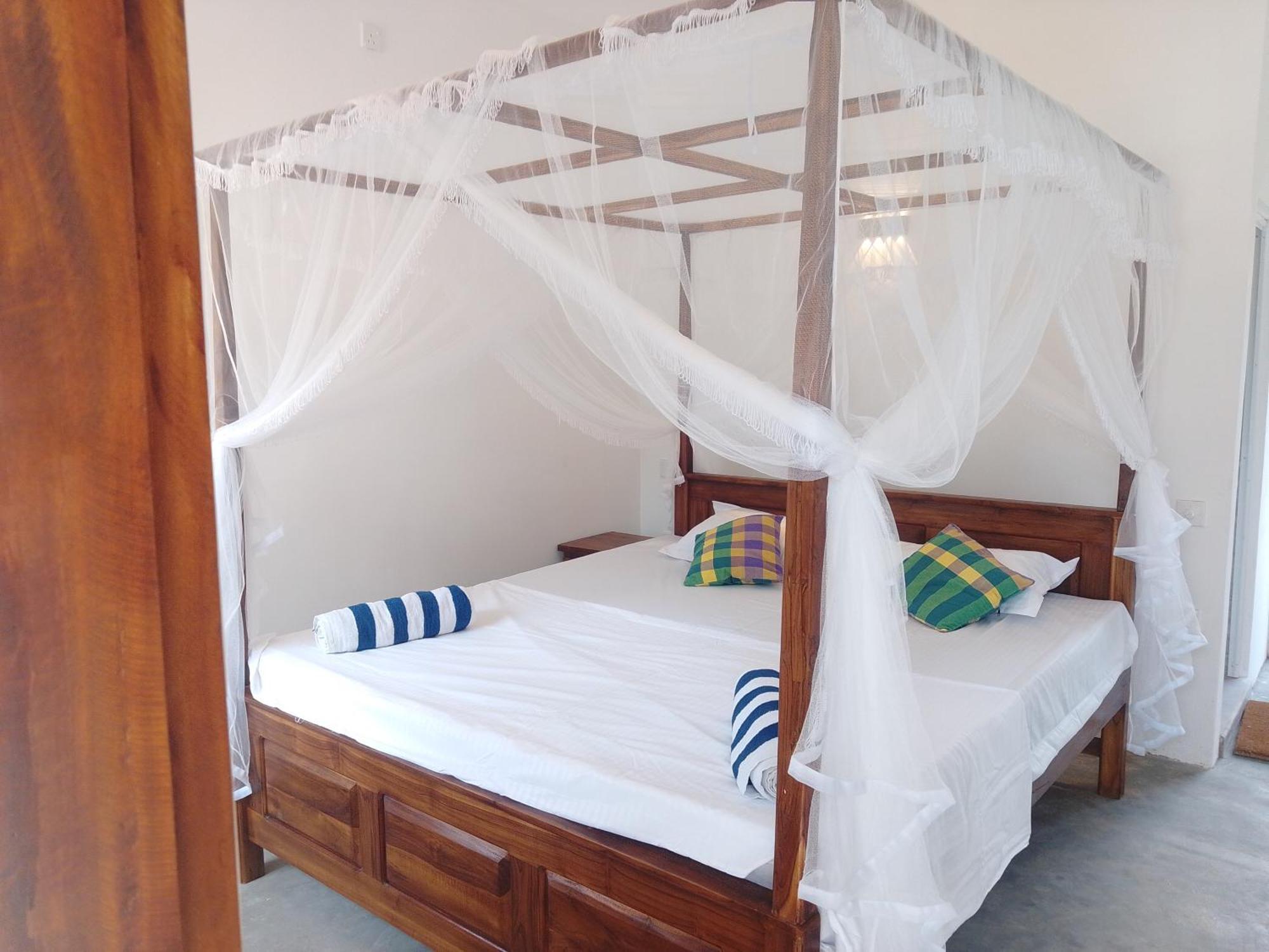 Kusuma'S Lazy Left Hotell Midigama East Rum bild